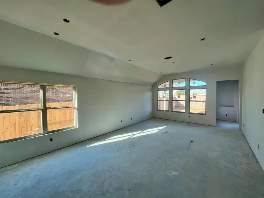 25604 Becky Bourne Ln, Elgin, TX 78621 - Image #3