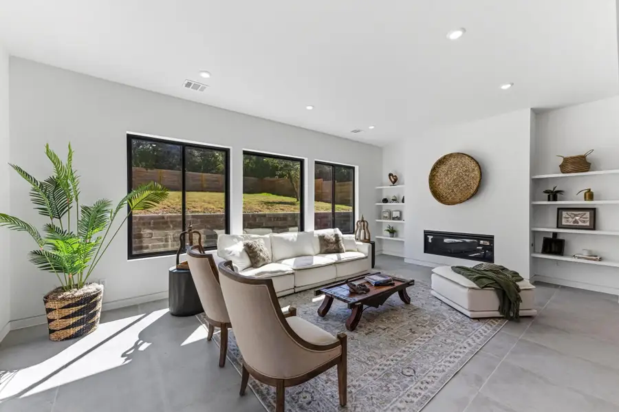 11205 Beach Rd, Leander, TX 78641 - #3