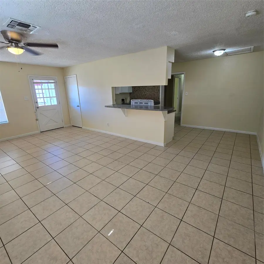 208 NW River Rd, Martindale, TX 78655 - #2