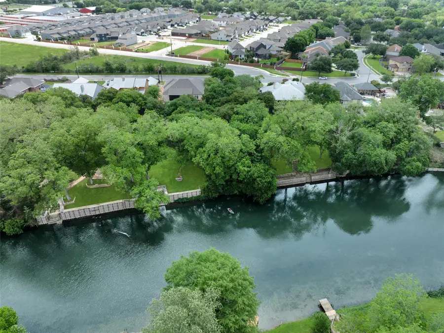 1049 River Ter, New Braunfels, TX 78130 - #2