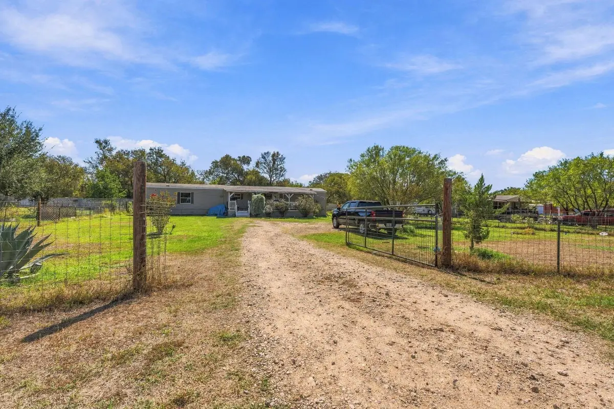 175 Las Estancias Dr, Cedar Creek, TX 78612 - #1