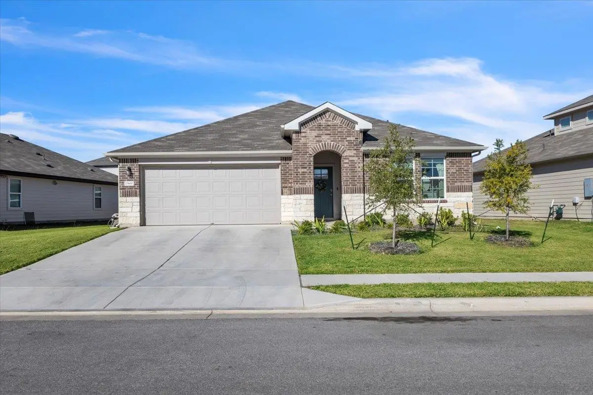 13800 Dismuke Dr, Manor, TX 78653 - Image #1
