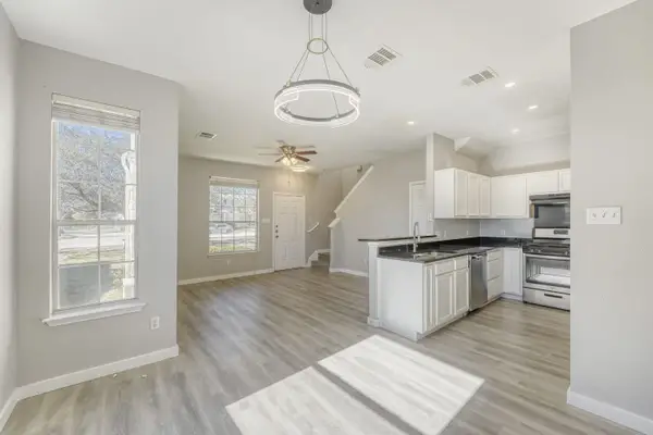 904 Sebastian Bnd #B, Pflugerville, TX 78660