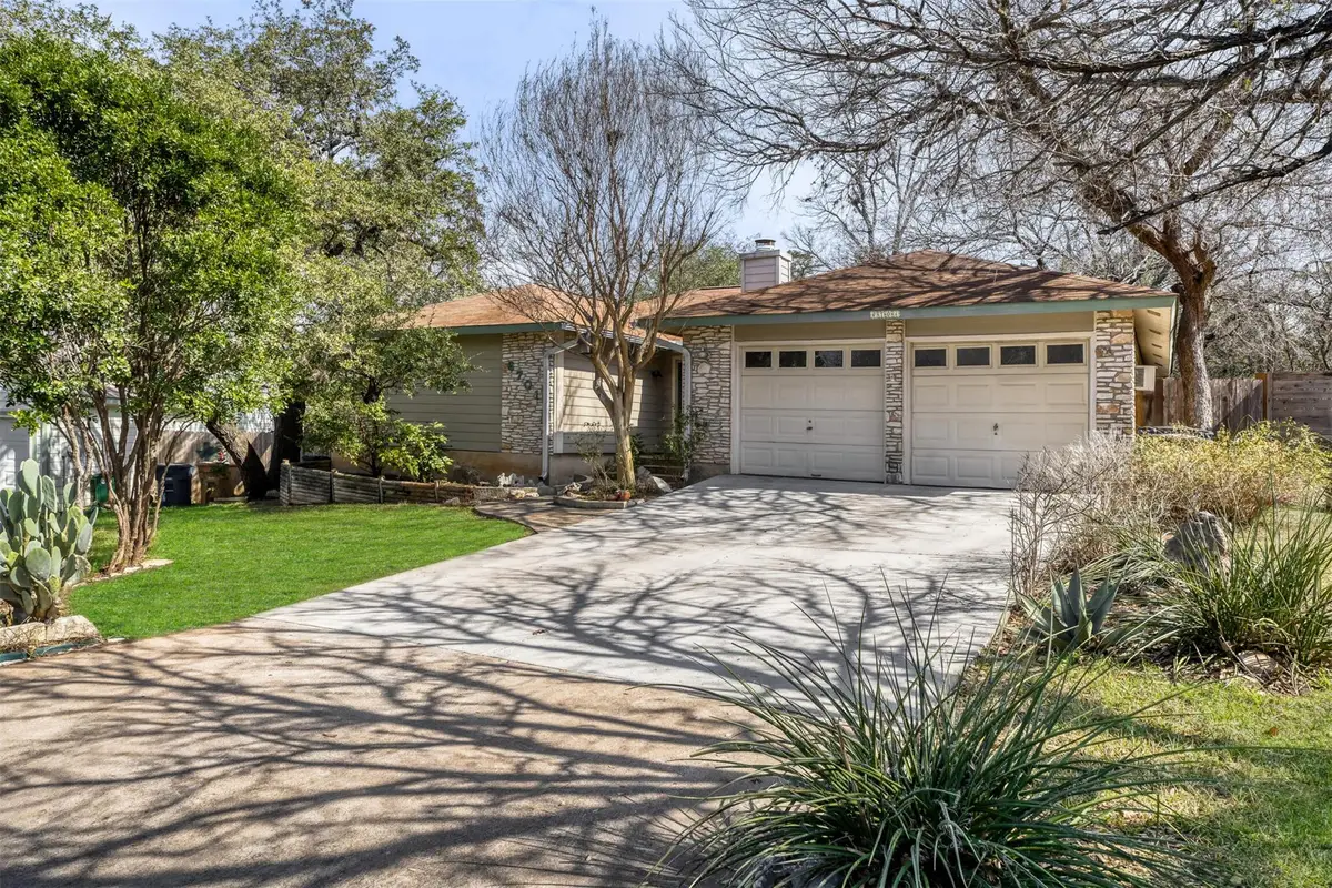 6701 Stage Coach Trl, Austin, TX 78745 - #1