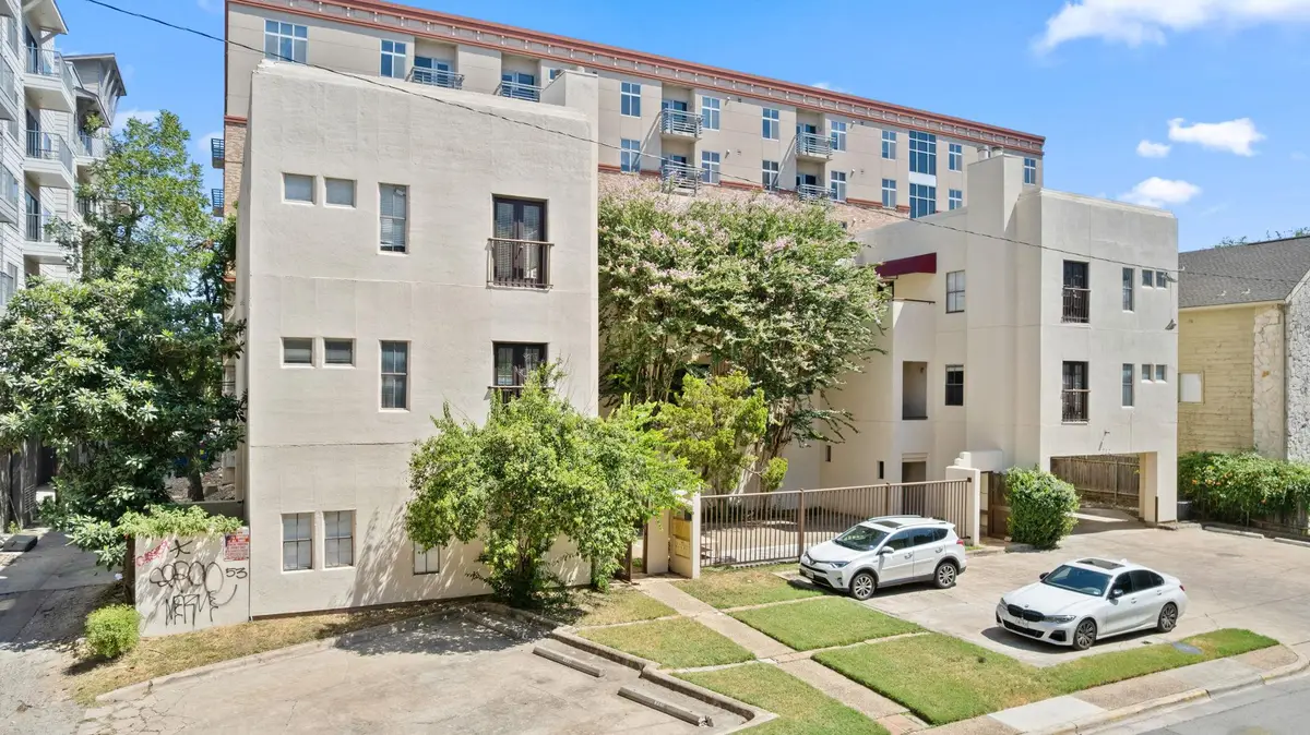 712 Graham Pl #203, Austin, TX 78705 - #1