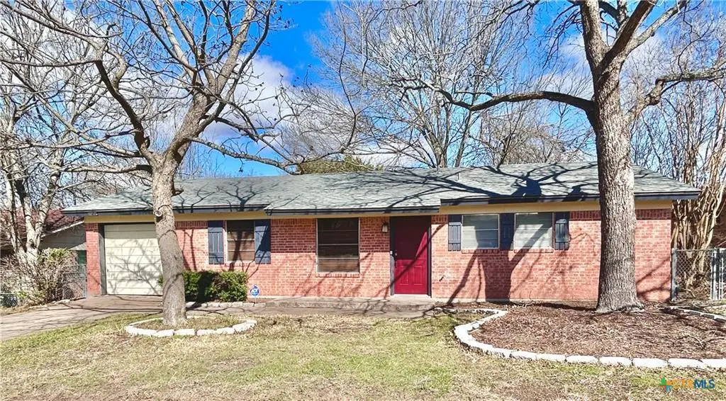 305 Carothers St, Copperas Cove, TX 76522 - #1