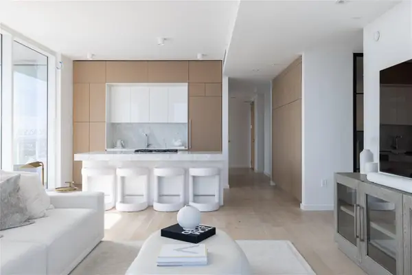 313 W 17th St #2007, Austin, TX 78701