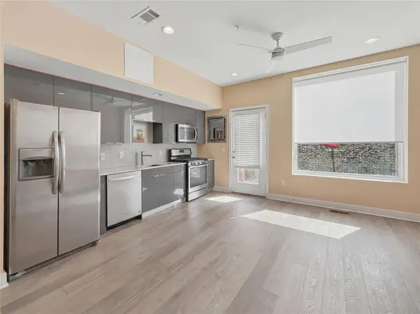 1800 E 4th St #223, Austin, TX 78702