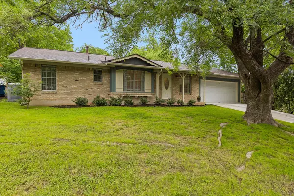 6902 Notre Dame Dr, Austin, TX 78723