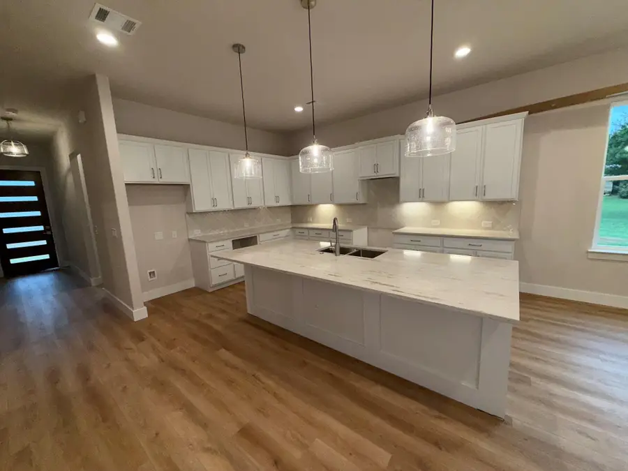 134` Pinehurst St, Meadowlakes, TX 78654 - #3