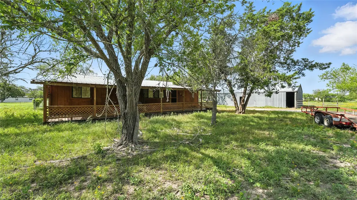 275 & 279 Cross Rd, Kingsbury, TX 78638 - Image #1