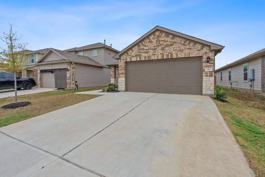 198 Andover Ln, Kyle, TX 78640 - Image #3