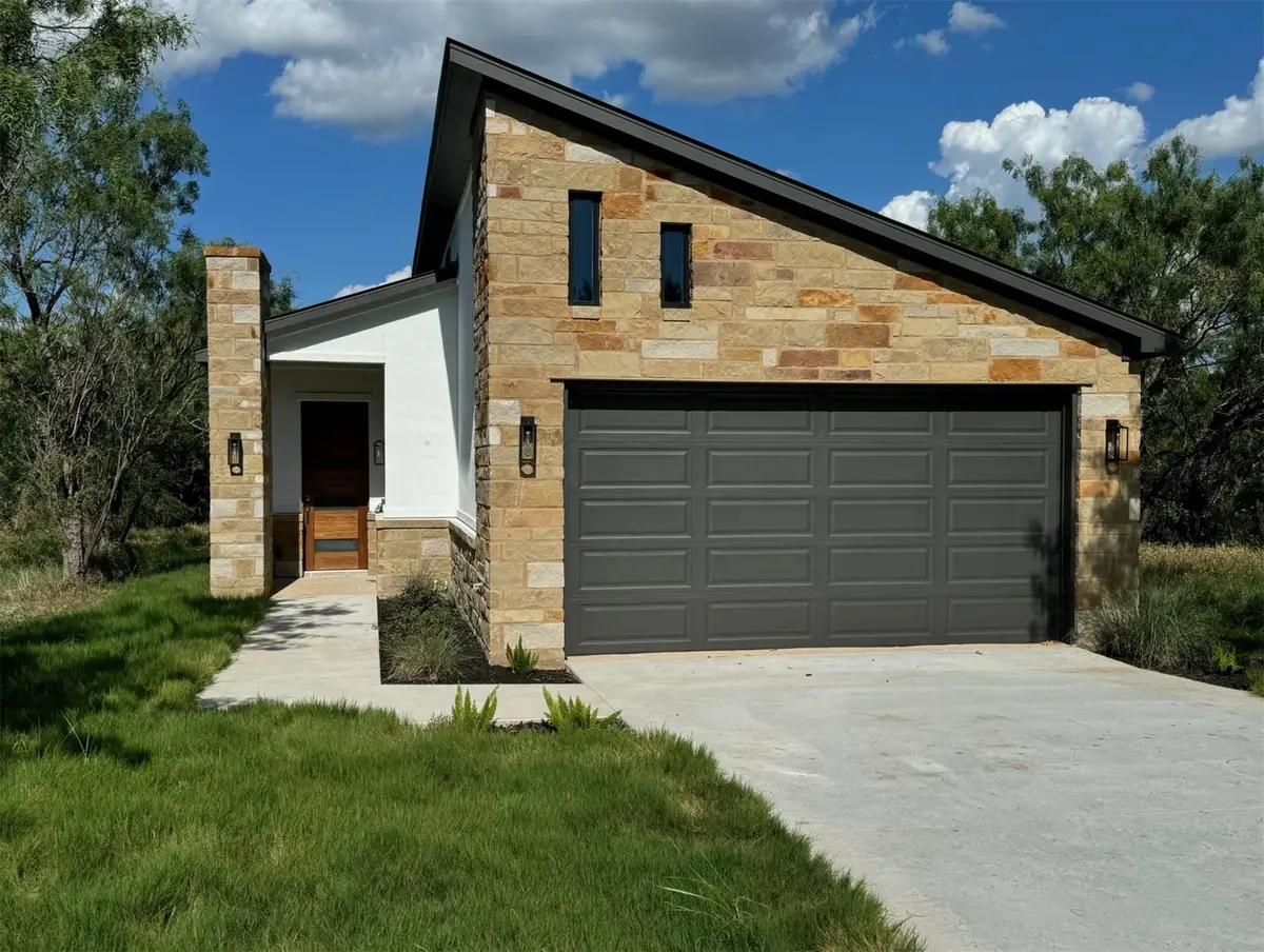 611 Sun Ray, Horseshoe Bay, TX 78657 - #1