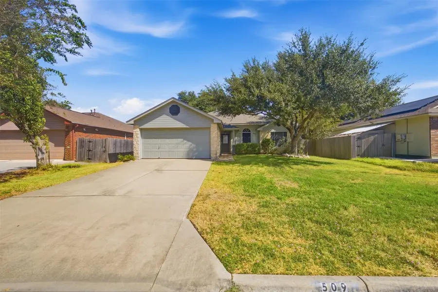509 Morning Dove Dr, Hutto, TX 78634 - #2