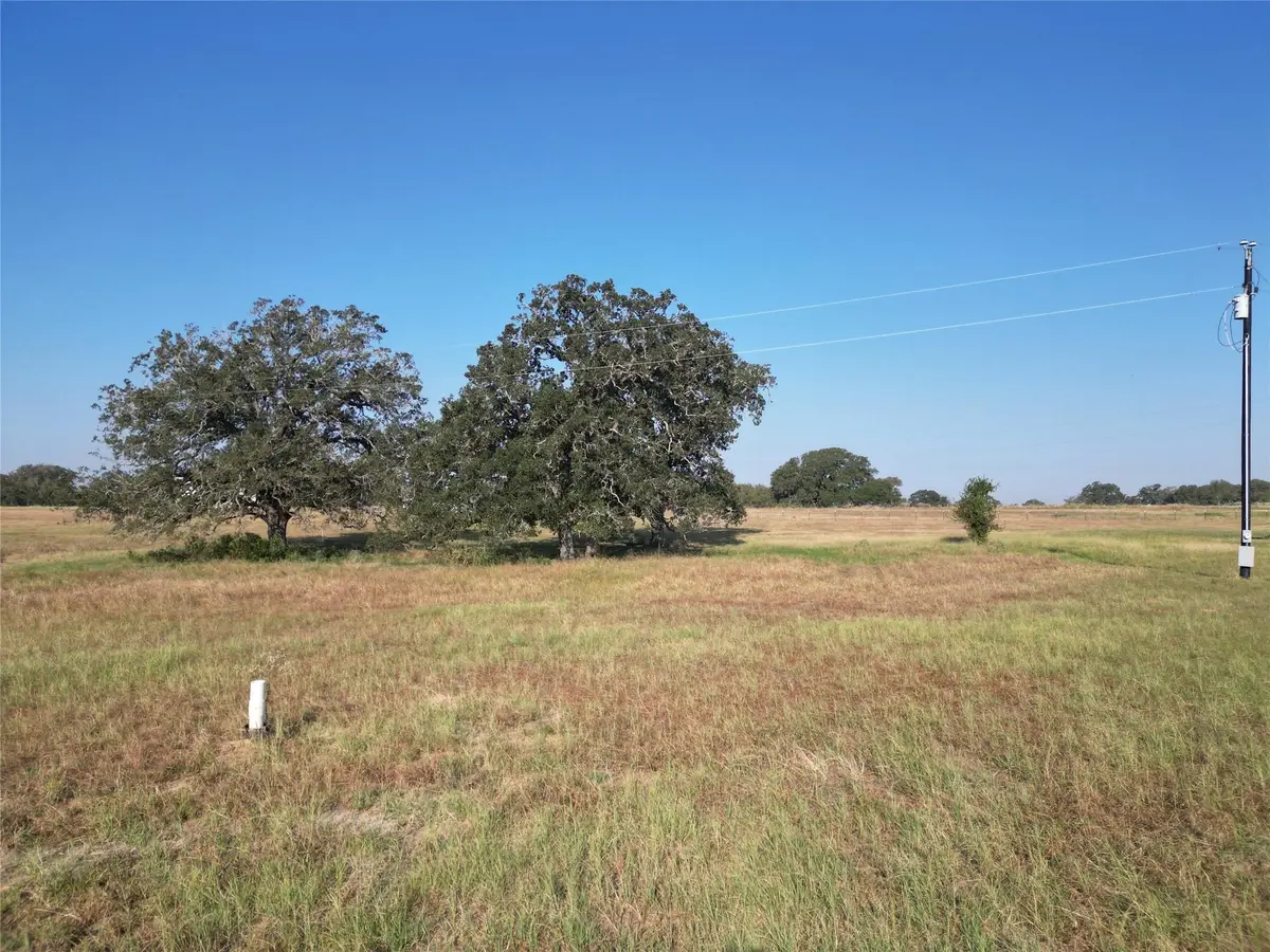 439 Arrow Ln, Luling, TX 78648 - #1