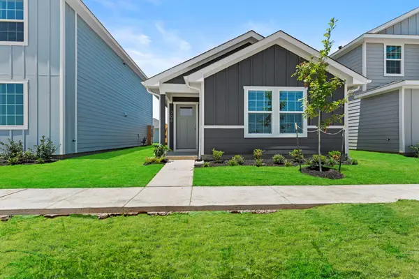 306 Nizao Ln, Bastrop, TX 78602
