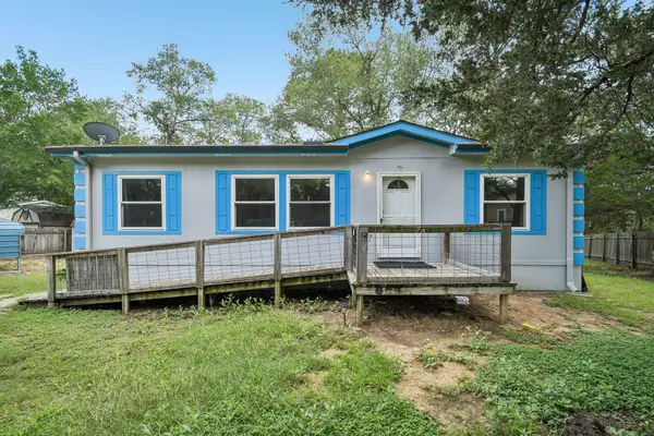 139 Meadow Creek Dr, Bastrop, TX 78602