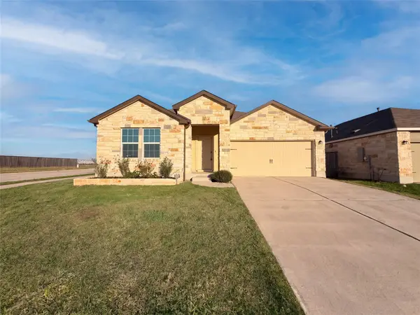 300 Arnage Dr, Hutto, TX 78634