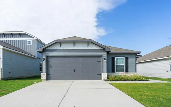 225 W Luna Blue Ln, Jarrell, TX 76537