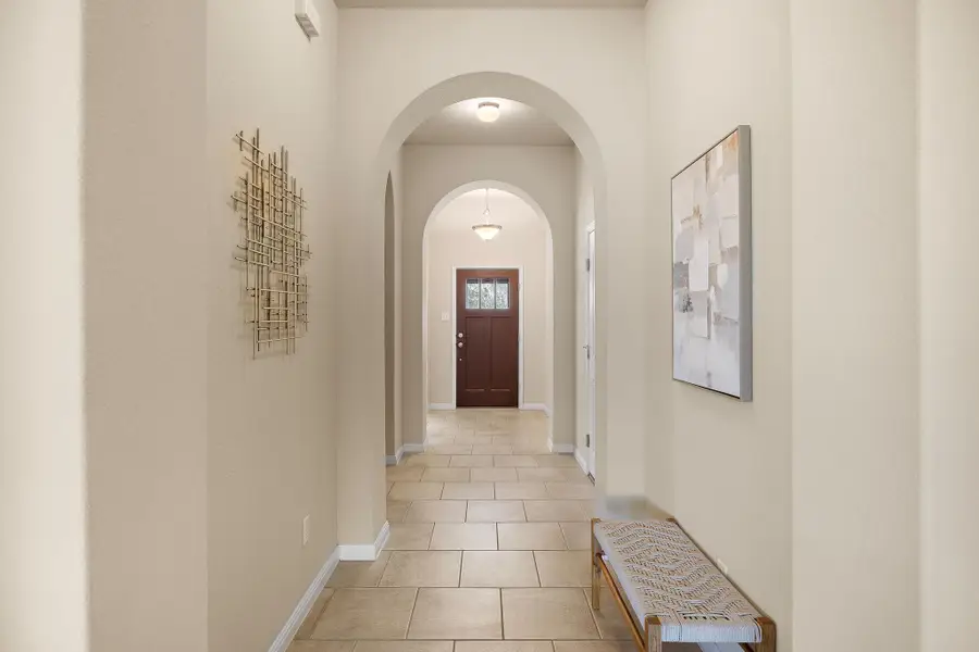 221 Loch Lomond St, Hutto, TX 78634 - #2