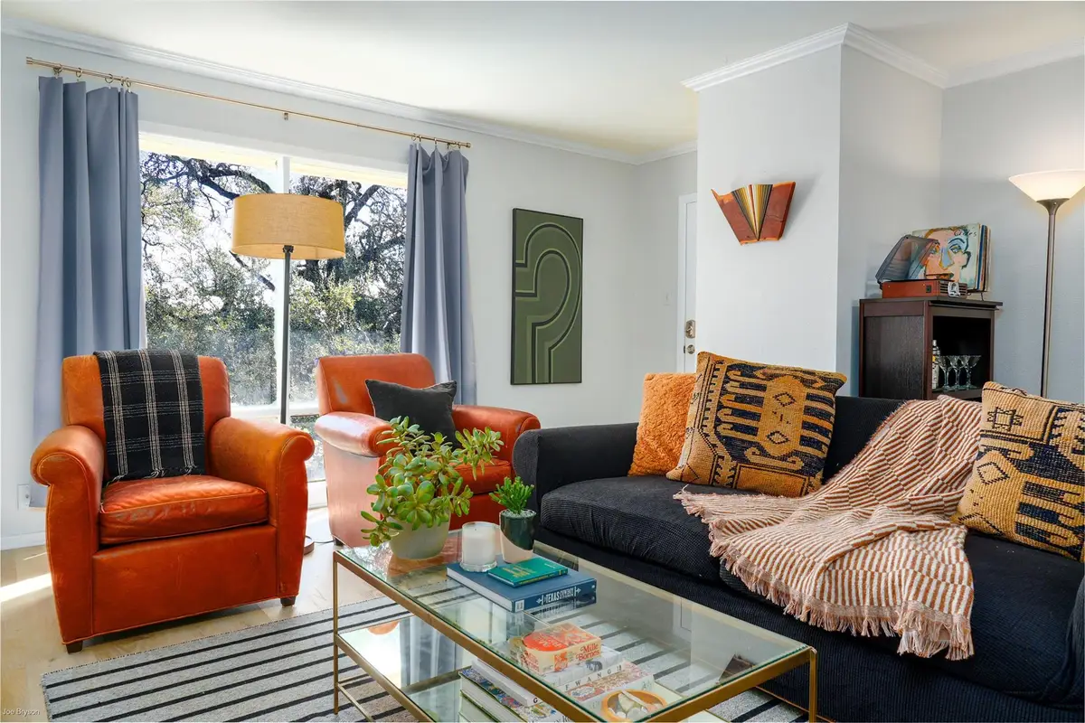 5326 Balcones Dr #D, Austin, TX 78731 - Image #1