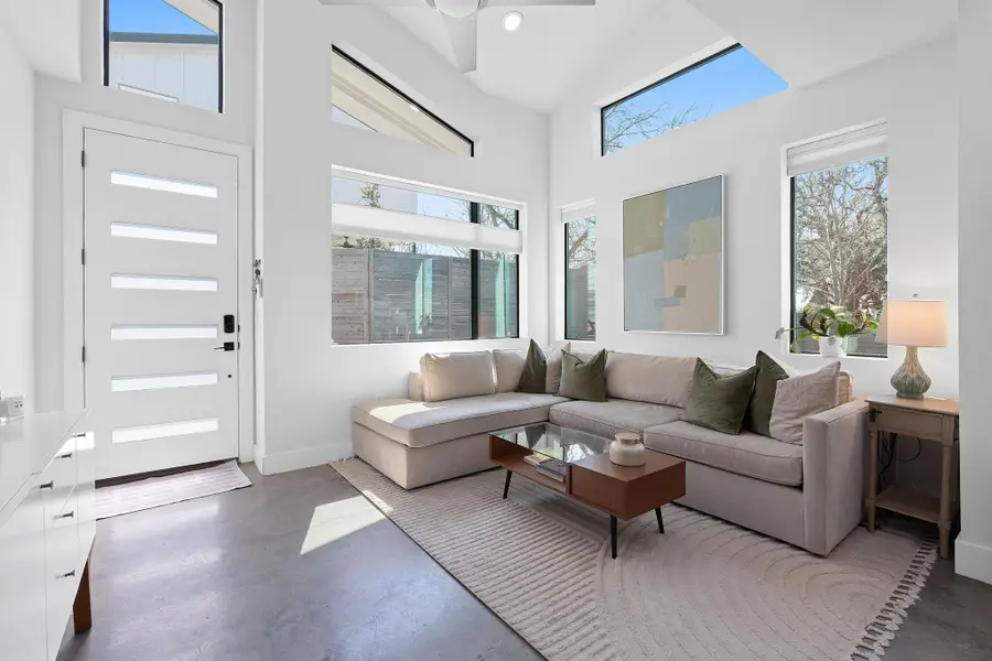 1168 Ridgeway Dr #2, Austin, TX 78702 - #2