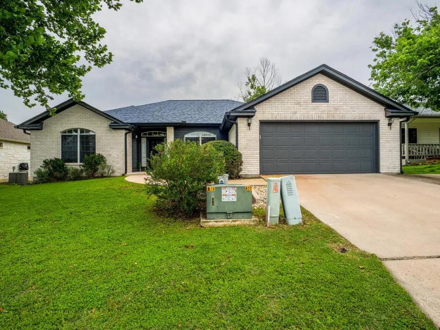 408 Spyglass St, Meadowlakes, TX 78654 - #3