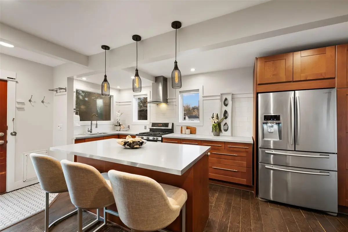 2204 Chestnut Ave, Austin, TX 78722 - Image #1