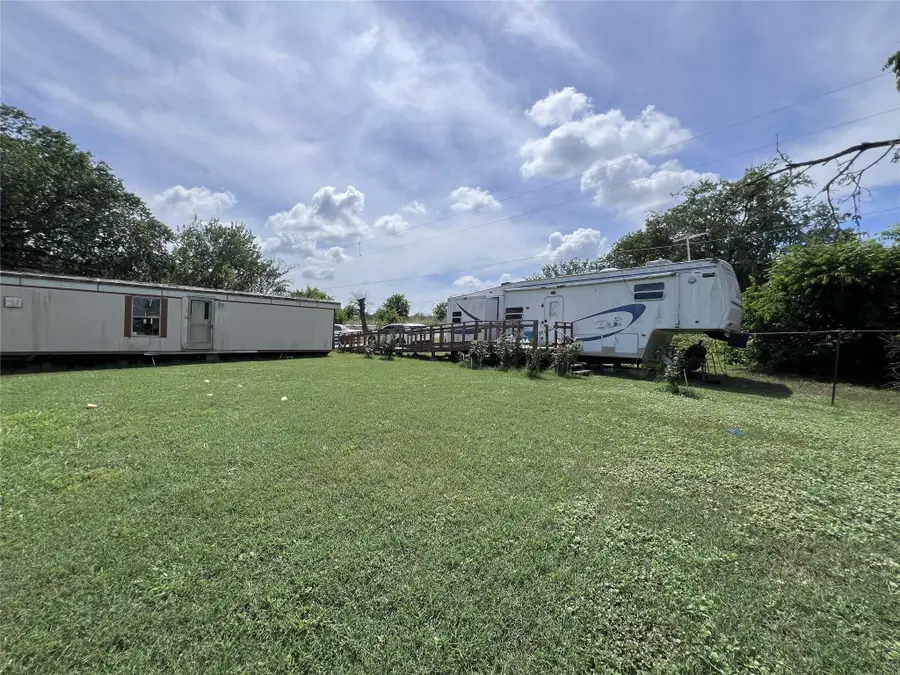 10001 Peterson Rd, Del Valle, TX 78617 - #3