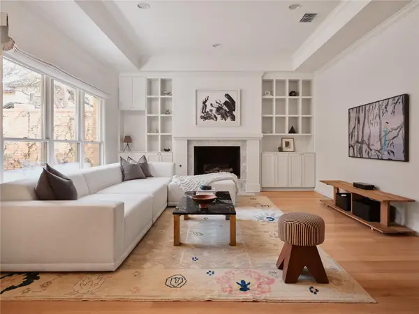 2838 Montebello Rd #C-17, Austin, TX 78746