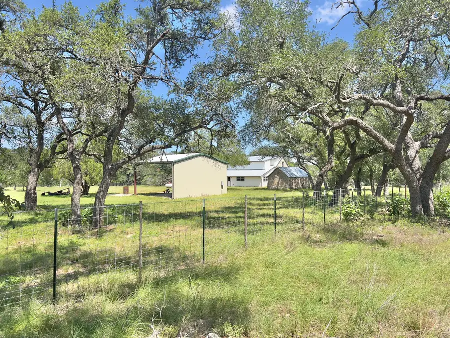 1366 Narrows Rd, Blanco, TX 78606 - #3