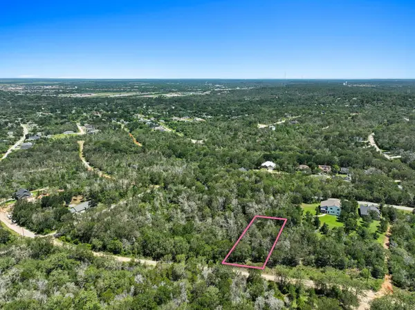 244 Bali Hai Ln, Bastrop, TX 78602