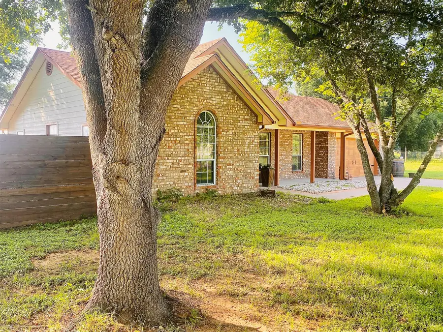 349 Ponderosa Rd, Bastrop, TX 78602 - #2