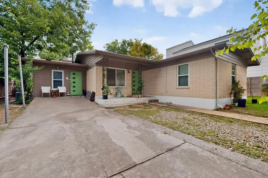 108 W Croslin St #A & B, Austin, TX 78752 - #2