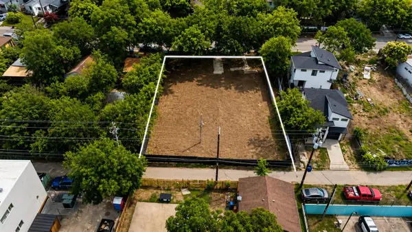 2101 E 8th St, Austin, TX 78702