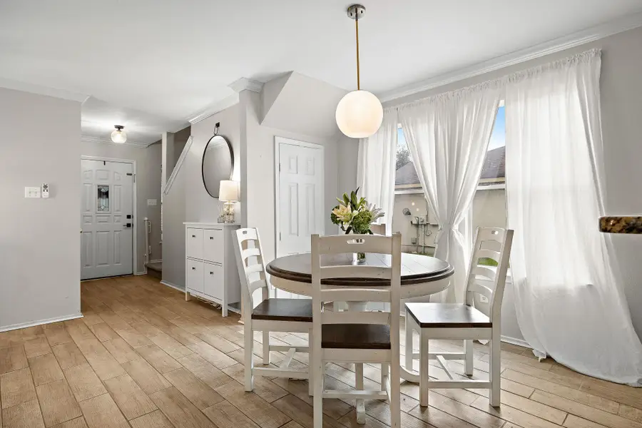 107 Easy St, Hutto, TX 78634 - #3