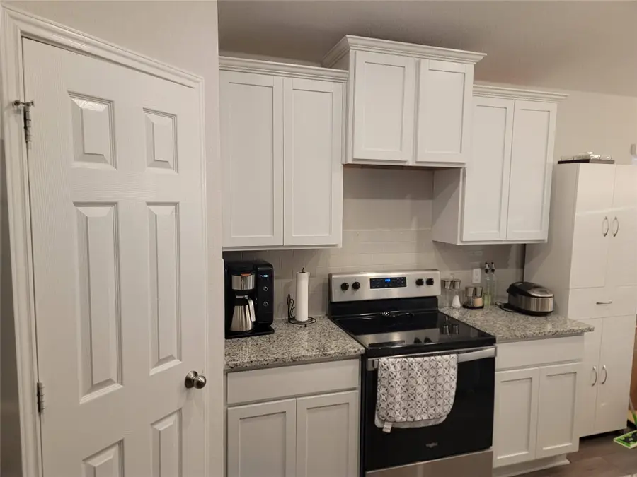 109 Akston Ct, Jarrell, TX 76537 - #2