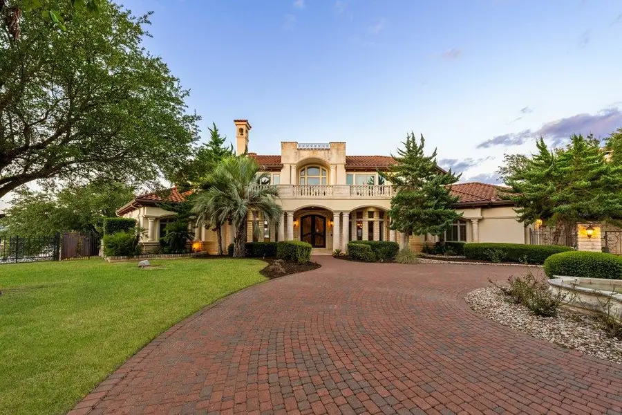 217 Bella Riva Dr, Austin, TX 78734 - Image #3