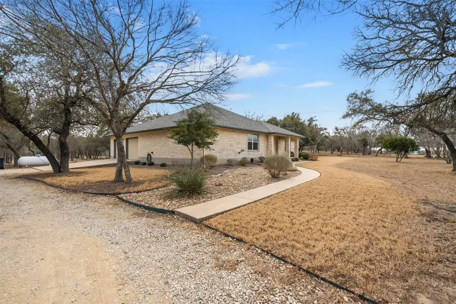 420 Rundberg Dr, Jarrell, TX 76537 - #2