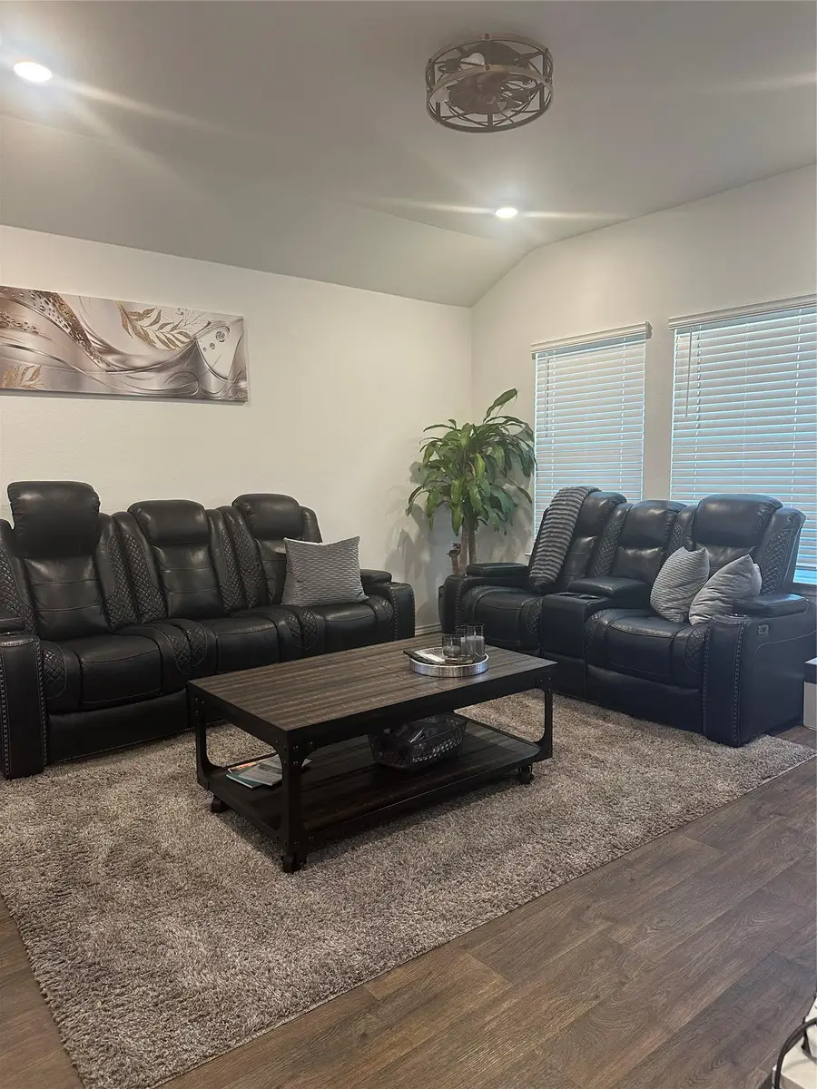 519 Sandringham Loop, Kyle, TX 78640 - Image #2