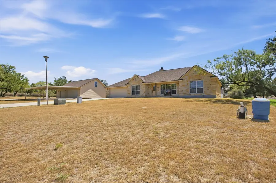 305 Pecan Dr, Kingsland, TX 78639 - #2