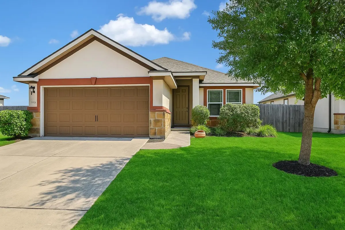 17028 Bridgefarmer Blvd, Pflugerville, TX 78660 - Image #1