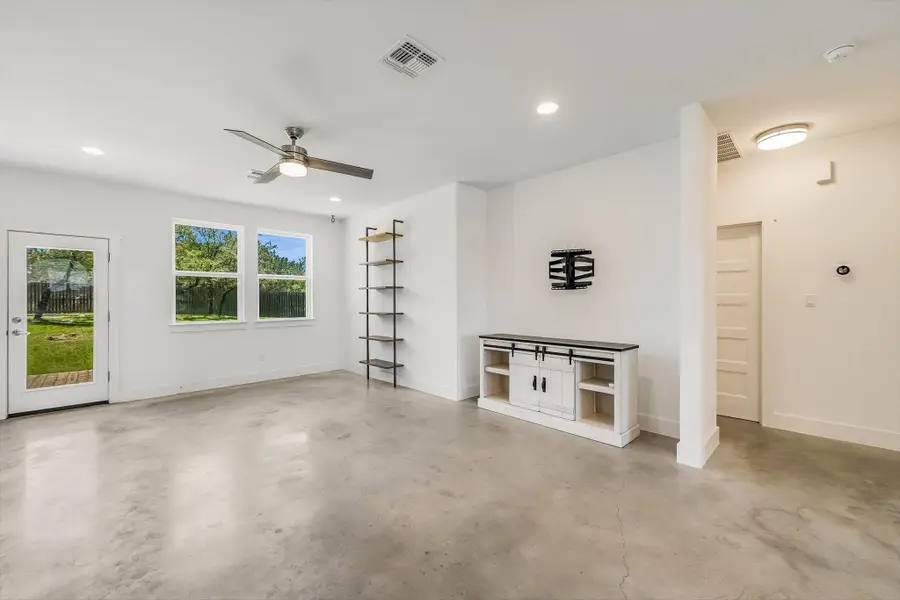 10201 Thomas Ln, Dripping Springs, TX 78620 - #3