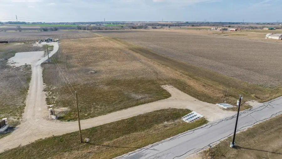 709 County Road 333, Granger, TX 76530 - Image #3