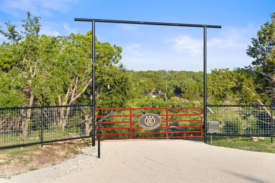 830 Ulrich Rd, Johnson City, TX 78636 - Image #2