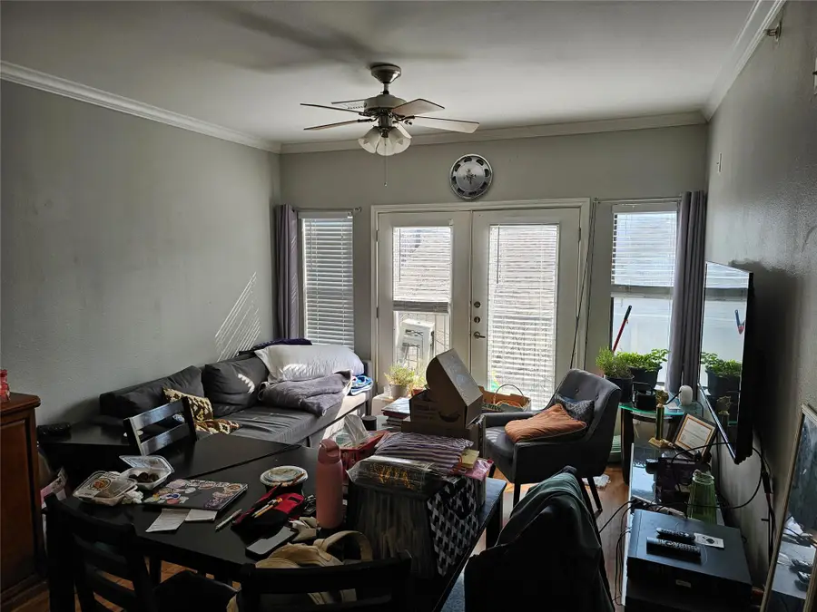 2502 Leon St #304, Austin, TX 78705 - #3