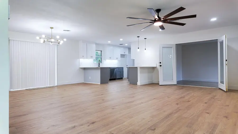 122 Blanket Flower Dr, Bastrop, TX 78602 - #3