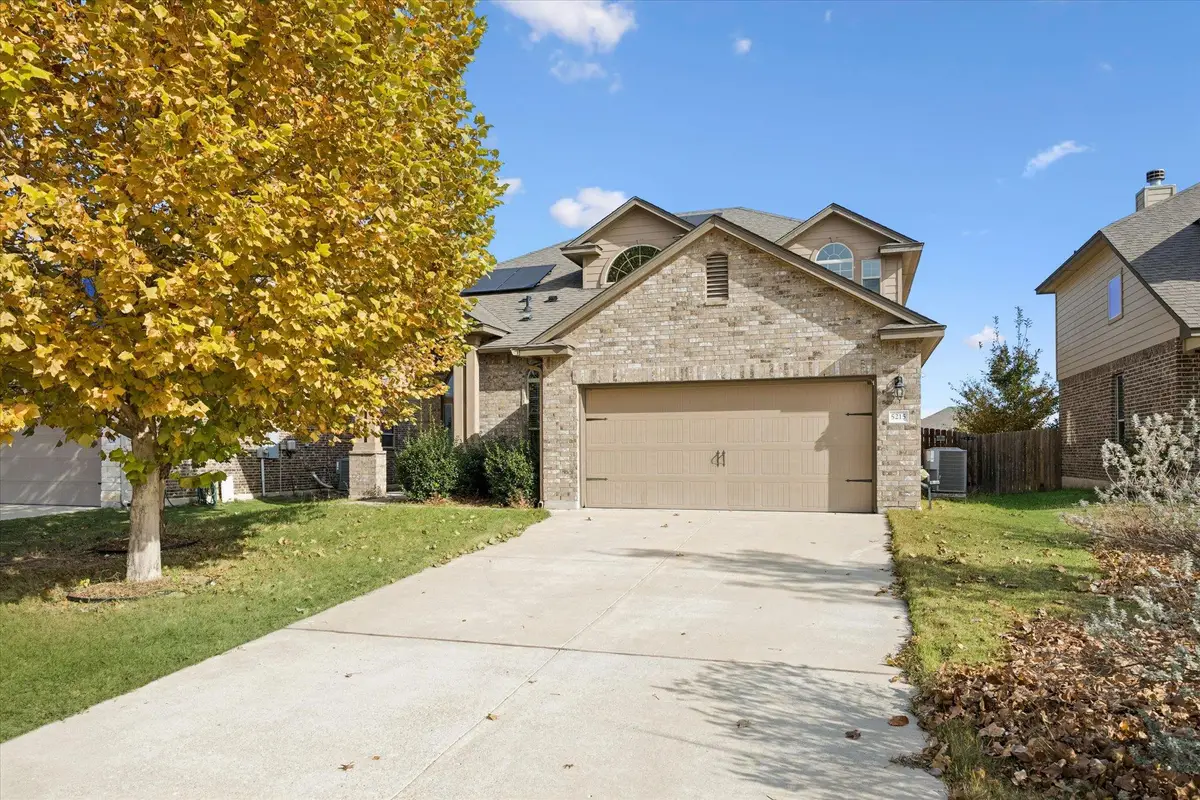 5215 Fenton Ln, Belton, TX 76513 - #1