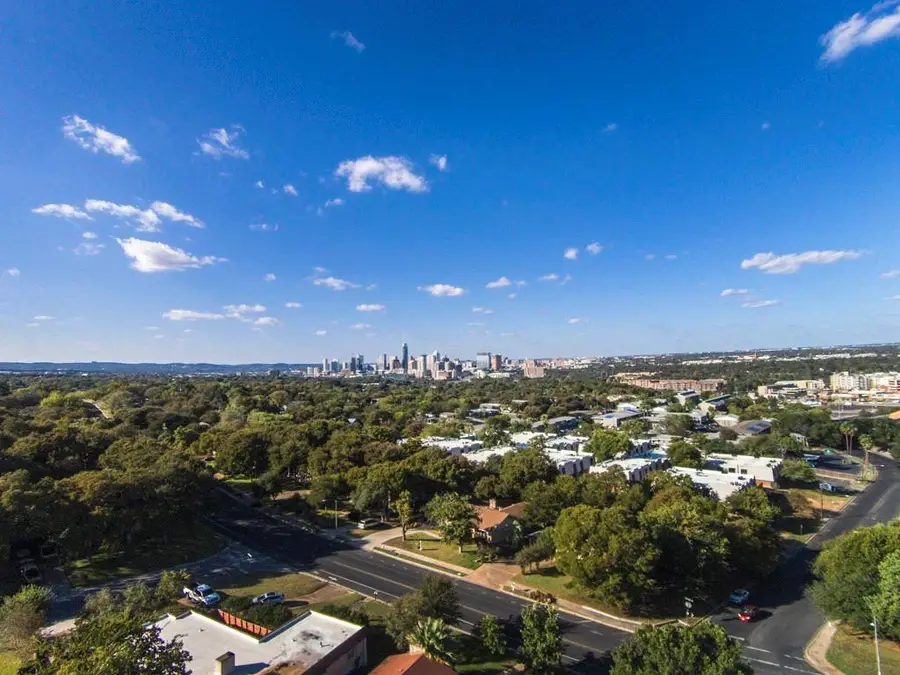 1813 Woodland Ave, Austin, TX 78741 - #3