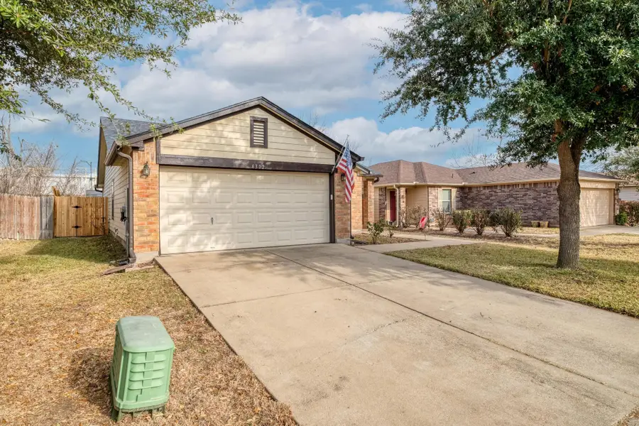 4302 Kings Canyon Dr, Taylor, TX 76574 - #3